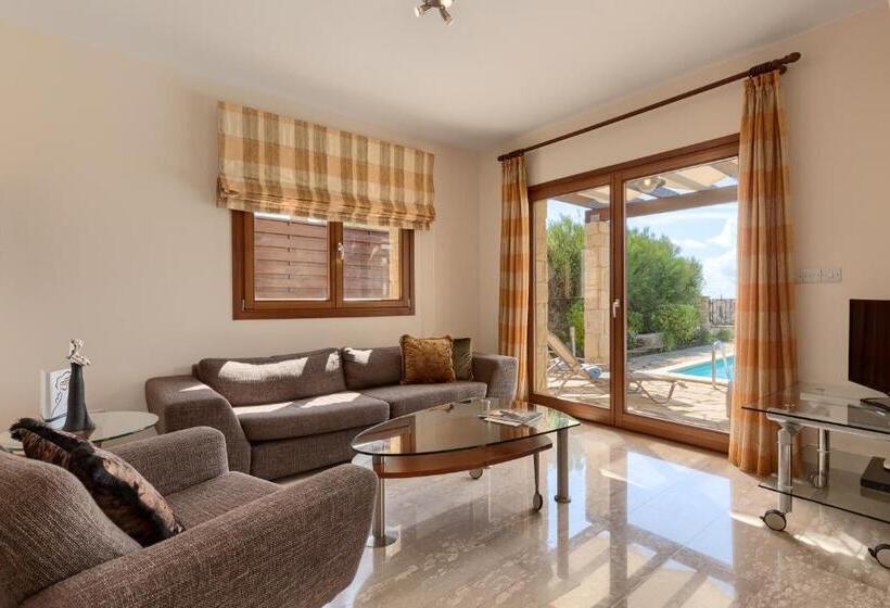 Вилла 2 Спальни, Aphrodite Hills Rentals   Junior Villas