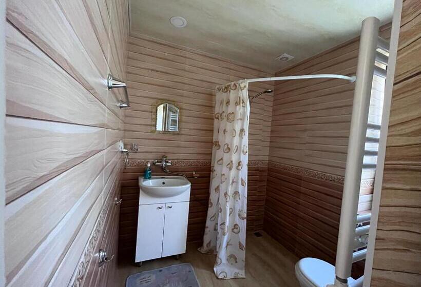 اتاق لوکس, Apricot Tree B&b