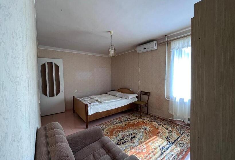 اتاق لوکس, Apricot Tree B&b