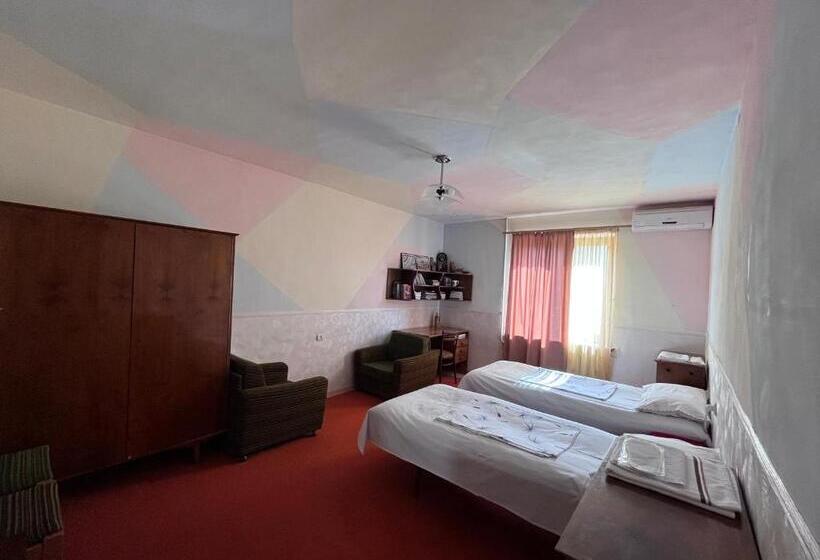 اتاق استاندارد, Apricot Tree B&b