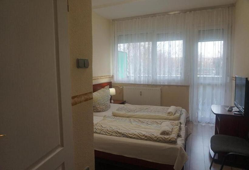 标准间带阳台, Ajka