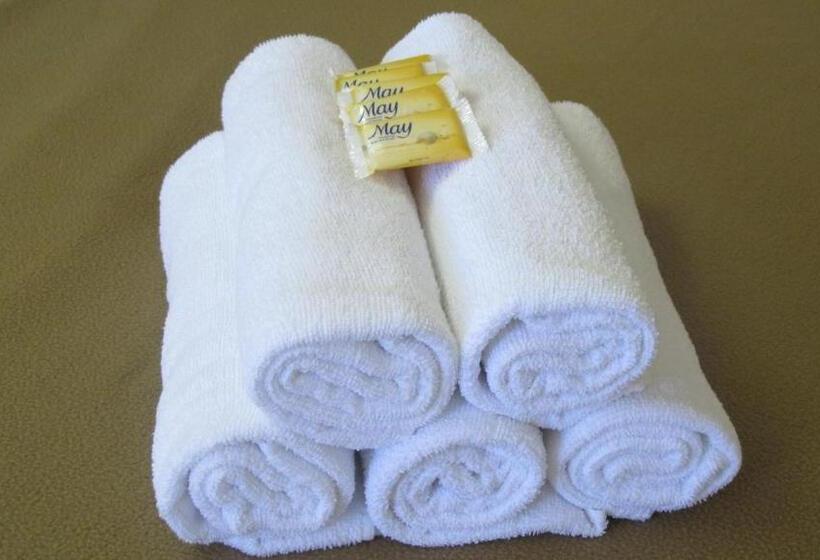 수피리어 패밀리 룸, Broadway Budget