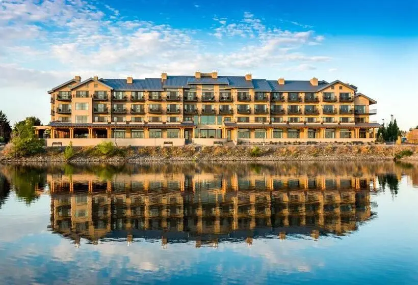 プレミアムルーム, The Lodge At Columbia Point