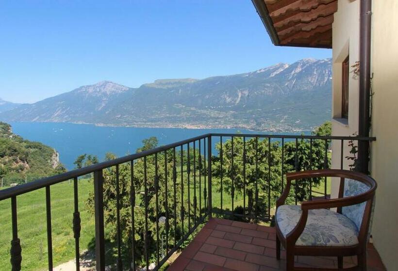 חדר סטנדרט עם מרפסת, Villa Selene