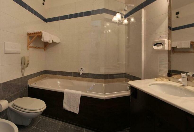 Номер Стандарт с Балконом, Villa Selene
