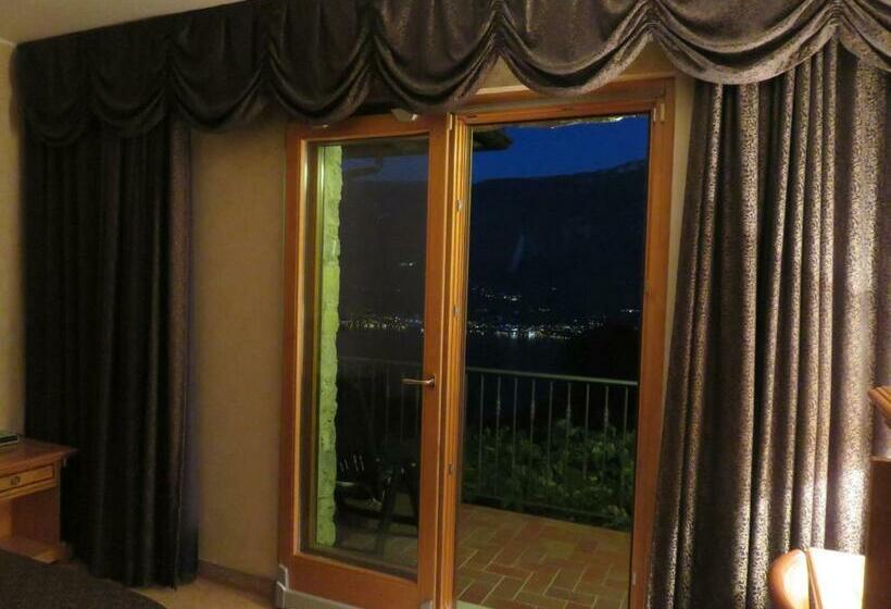 Superior room with lake view, Villa Selene