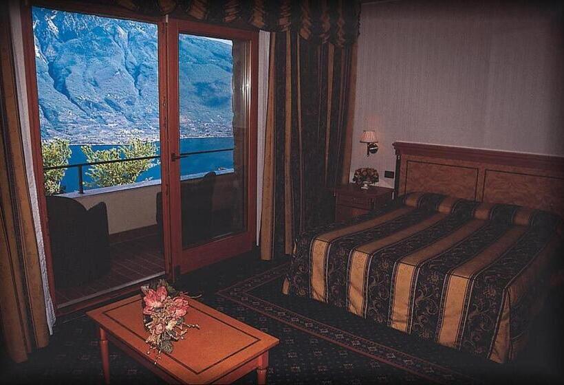 סוויטת ג'וניור נוף לאגם, Villa Selene