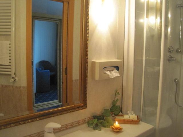 סוויטת ג'וניור נוף לאגם, Villa Selene