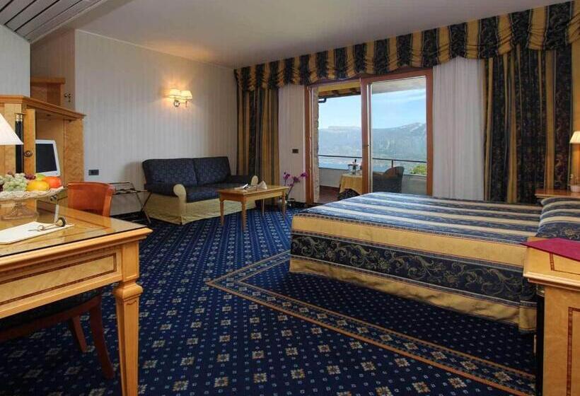 סוויטת ג'וניור נוף לאגם, Villa Selene