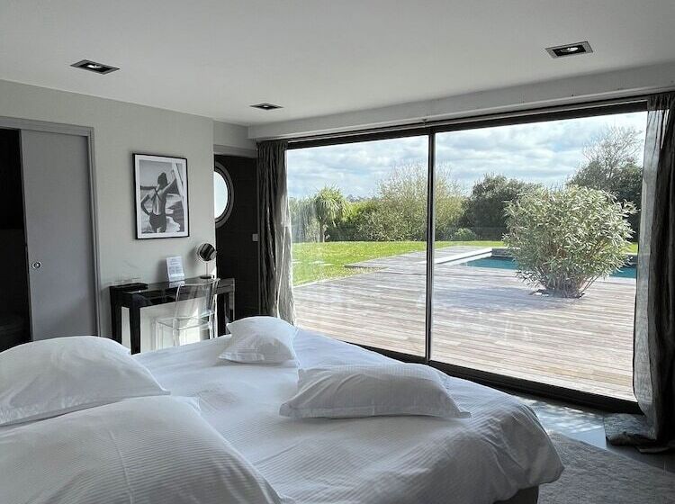 스탠다드 룸 풀장 전망, Lafitenia Resort