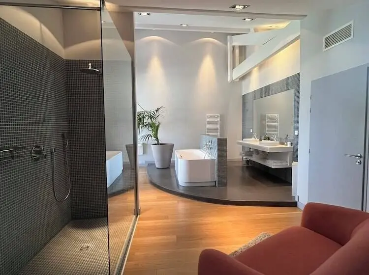 اتاق استاندارد با چشم‌انداز دریا, Lafitenia Resort