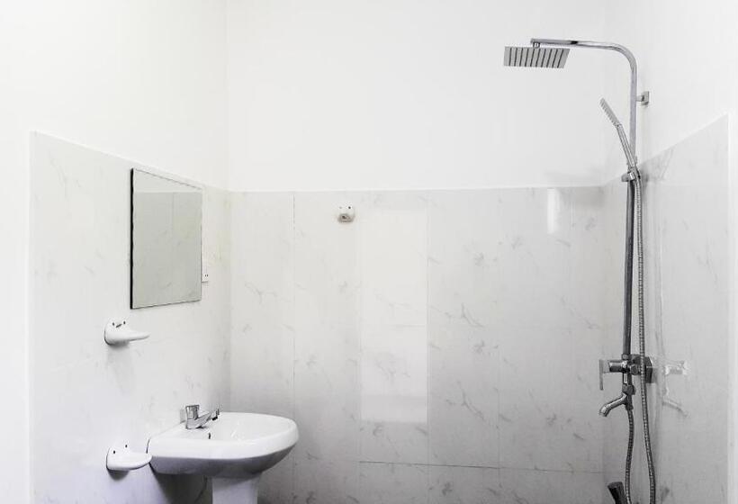 חדר משפחתי, Soorya Guest Mirissa