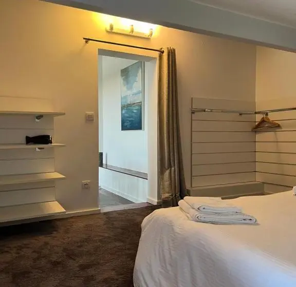 سوییت خانوادگی, Lafitenia Resort