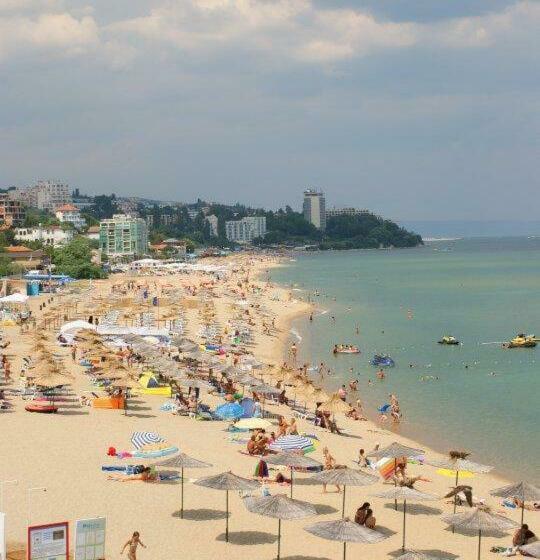 Студия Стандарт Вид на Море, Family Hotel Perla