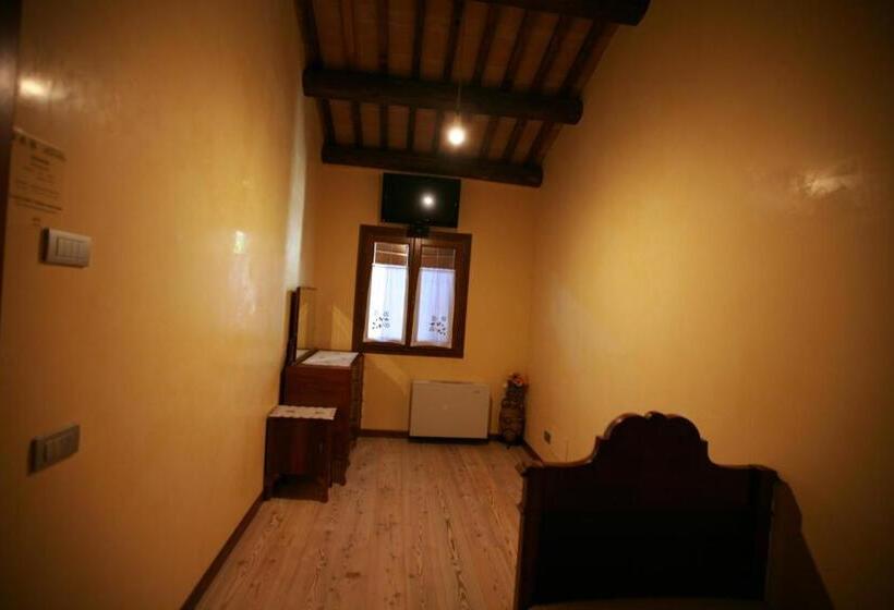 스탠다드 싱글 룸, B&b Contarine