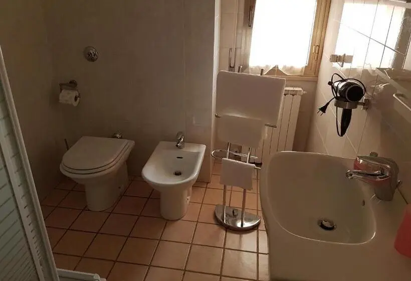 Perhesviitti, B&b Monté