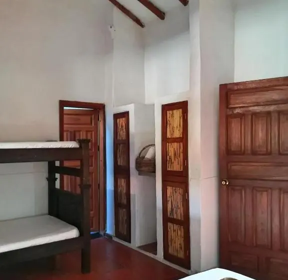اتاق استاندارد سه نفره, La Casa De Hercilia Boutique