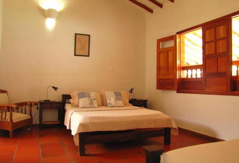 اتاق استاندارد سه نفره, La Casa De Hercilia Boutique