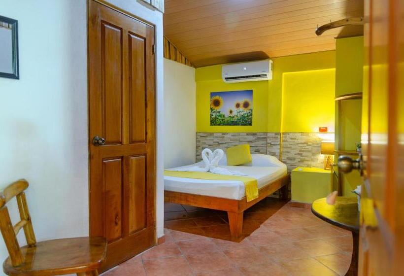 Номер Стандарт, La Dolce Vita   On The Beach   Samara