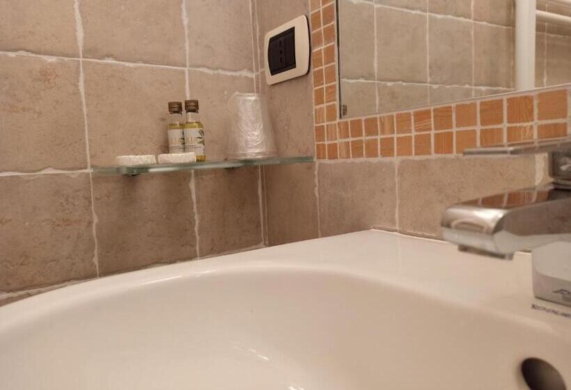 חדר סטנדרט, Riscatto 1514