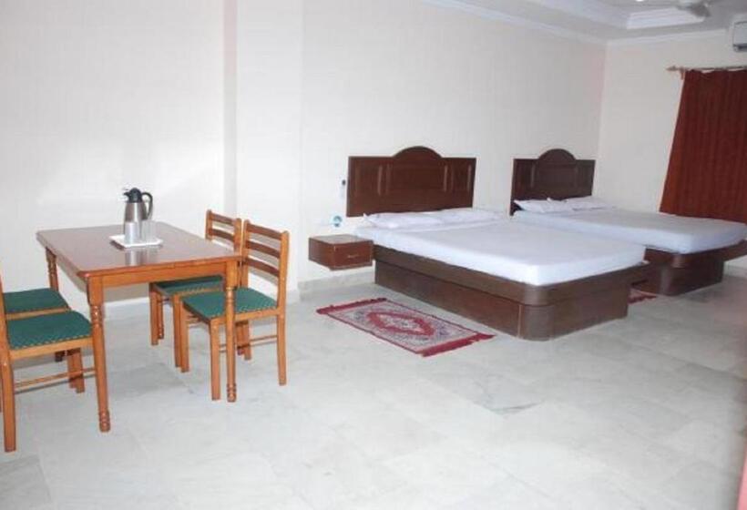 חדר סטנדרט לארבעה, Vpn Residency