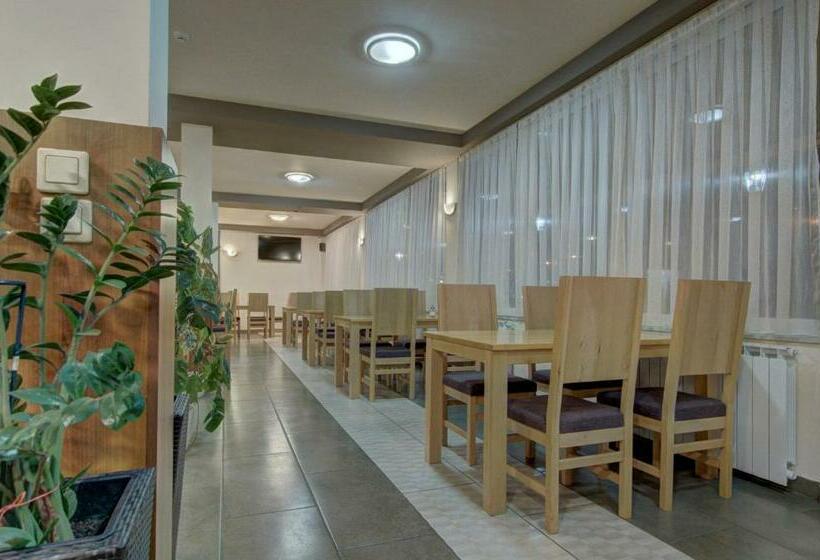 اتاق استاندارد یک نفره, Tihe Noci Motel
