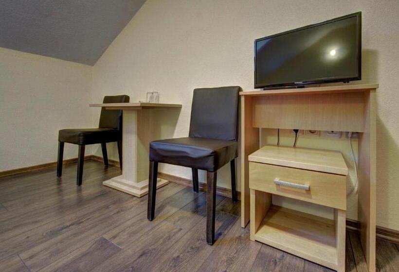 اتاق استاندارد, Tihe Noci Motel