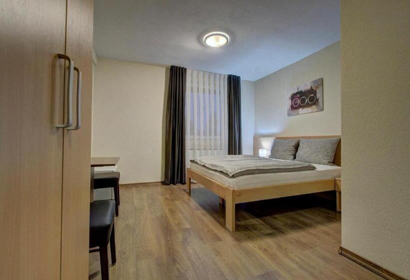 اتاق استاندارد, Tihe Noci Motel