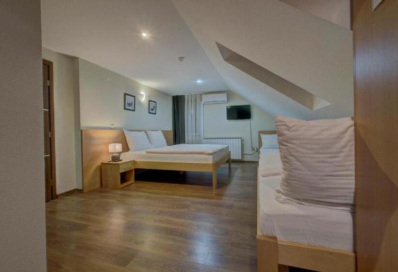 استودیوی استاندارد, Tihe Noci Motel