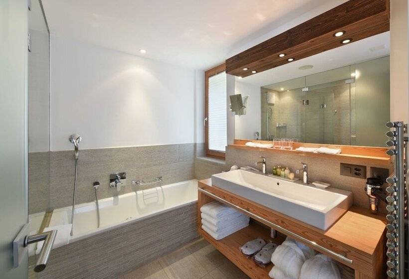 Семейный Номер, Europe Hotel & Spa