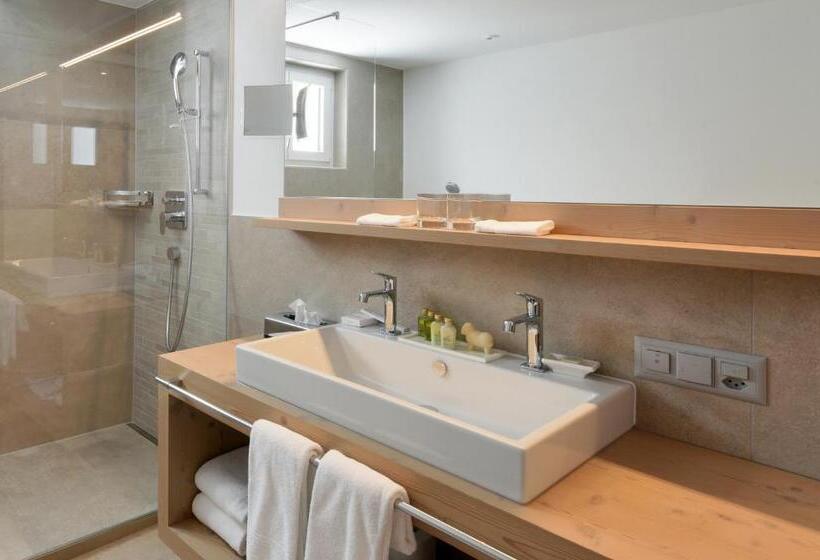 חדר סטנדרט עם נוף, Europe Hotel & Spa