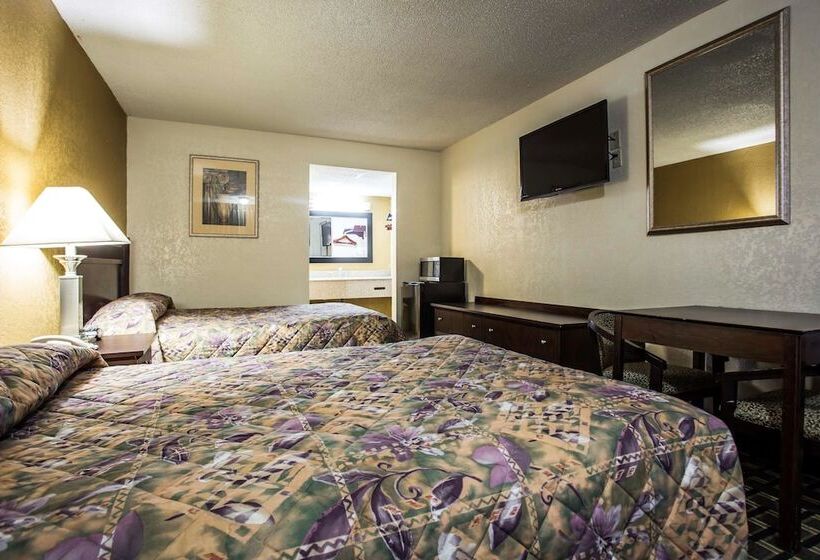 جناح, Econo Lodge Salisbury