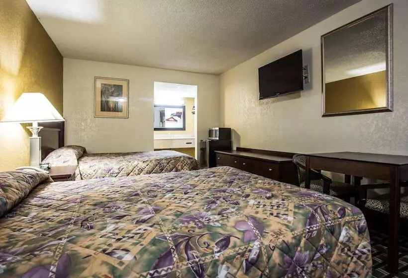 スイート, Econo Lodge Salisbury