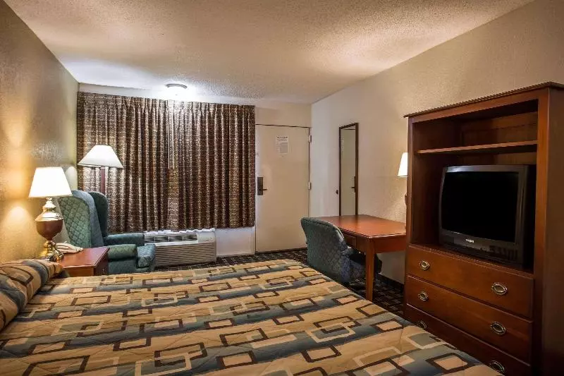 キングサイズベッドのスタンダードルーム, Econo Lodge Salisbury