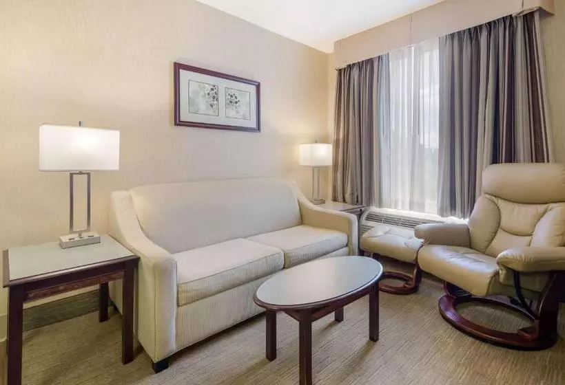 سوییت, Mainstay Suites Airport