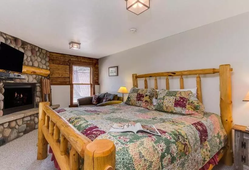 キングサイズベッドのスタンダードルーム, Minturn Inn