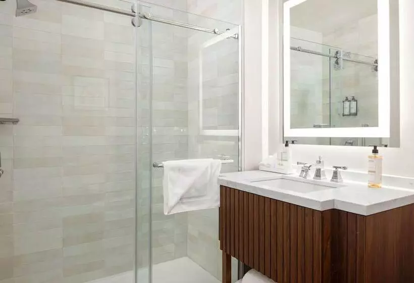 سوییت جونیور, Tommy Bahama Miramonte Resort & Spa