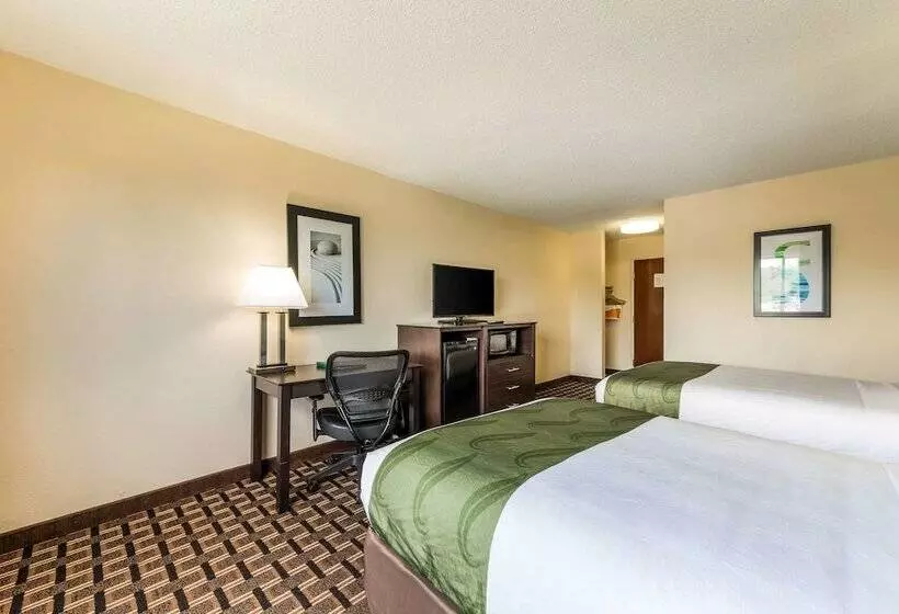 ２ダブルベッドのスタンダードルーム, Quality Inn Huntersville Near Lake Norman