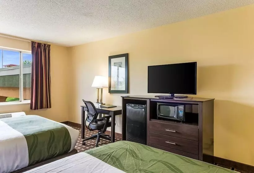 ２ダブルベッドのスタンダードルーム, Quality Inn Huntersville Near Lake Norman