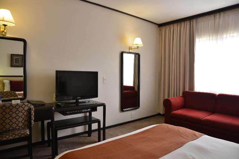 带皇后床的套间, Residence Inn By Marriott Grand Rapids West