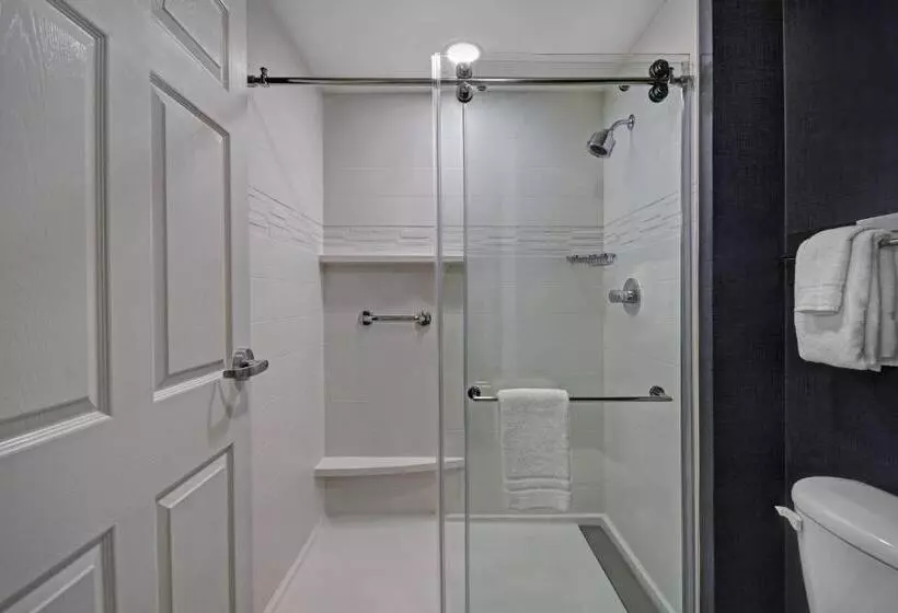 سوییت, Residence Inn Louisville Airport