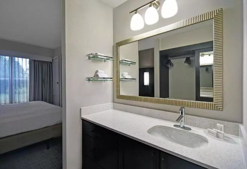 سوئیت 2 خوابه, Residence Inn Louisville Airport