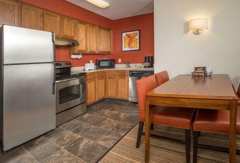 إستوديو قياسى, Sonesta Es Suites Charleston