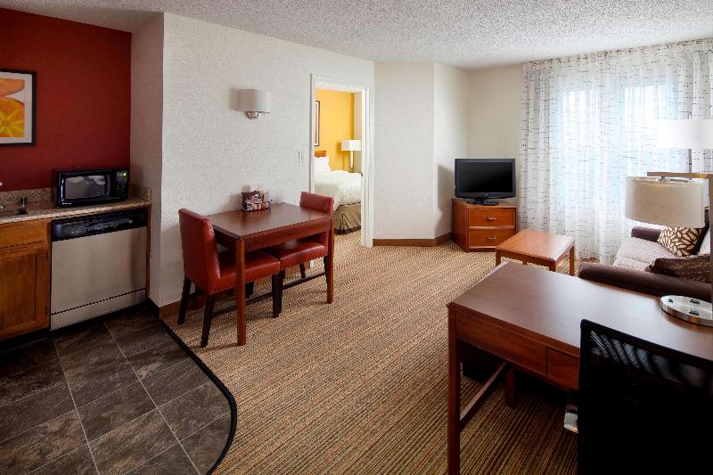 جناح, Sonesta Es Suites Charleston