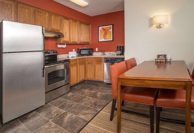 장애인을 위한 스위트, Sonesta Es Suites Charleston