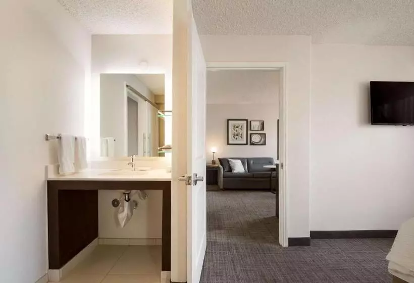 キングサイドベッドのスタンダードワンルーム, Sonesta Es Suites Reno