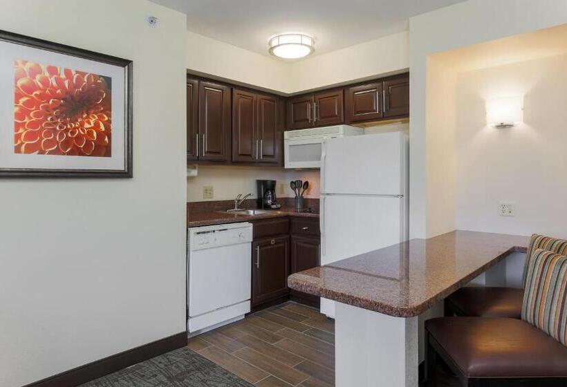 스위트 킹사이즈 침대, Staybridge Suites Philadelphia/mount Laurel, An Ihg
