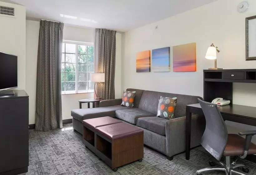 身障者適用スイートルーム, Staybridge Suites Philadelphia/mount Laurel, An Ihg