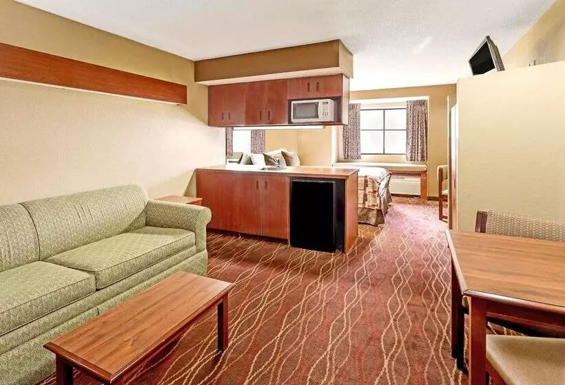 ２ダブルベッドのスタンダードルーム, Microtel Inn & Suites By Wyndham Norcross