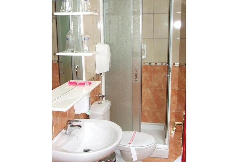 اتاق استاندارد, Garni Hotel Vila Milord Resort